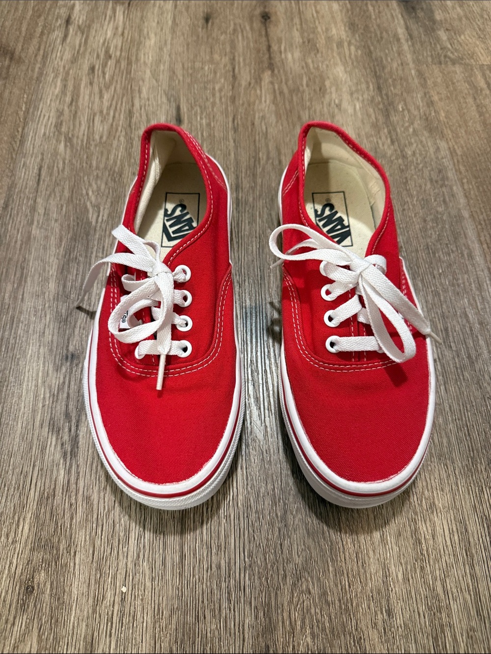 Vans Kids Low-Top Canvas Sneakers in Red with White Accents